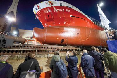 Astilleros Murueta bota un segundo buque multipropósito para Murueta Atlántico 