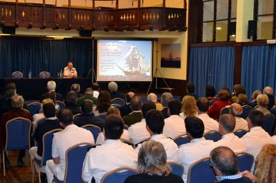 El RCNT acoge una conferencia sobre el “Juan Sebastián de Elcano”