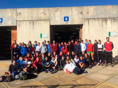 La Federación Andaluza cita en el CEAR La Cartuja a 61 deportistas juveniles y cadetes procedentes de siete clubes de Sevilla, Cádiz, Málaga y Almería.   