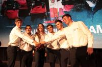 El F50 Victoria atraca en Madrid para presentar a la tripulación de la próxima temporada