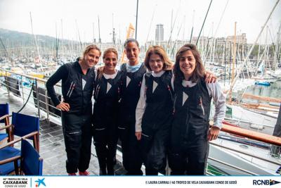 La vela femenina destaca en la flota de J80 del Trofeo de vela CaixaBank Conde de Godó