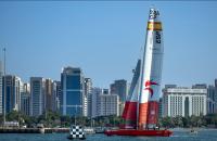 Los Gallos lideran la clasificación provisional en Abu Dhabi tras dos victorias en la primera jornada