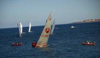 Estibadores Portuarios gana la cuarta regata del Torneo Eliminatorio La Caja de Canarias de Vela Latina Canaria