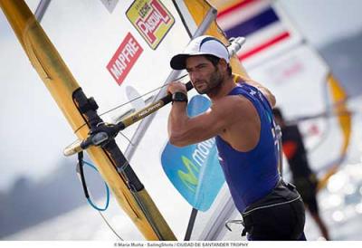 Iván Pastor mantiene el liderato mundial de windsurf olímpico