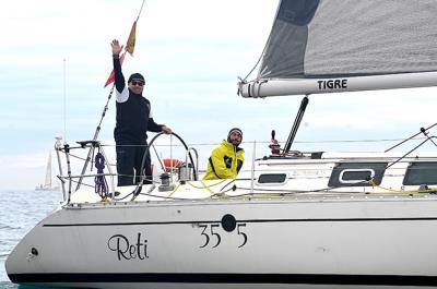 El Real Club Náutico de Valencia estrena regata de altura con un máximo de 3 tripulantes.