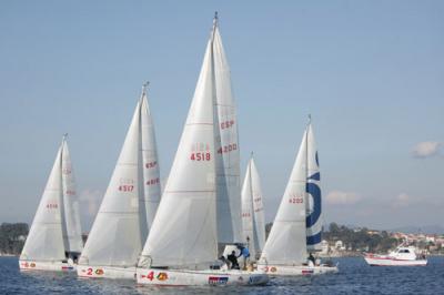La Liga de Cruceros del Club de Yates de Baiona cierra su segunda vuelta con un podio apretado en la tercera plaza