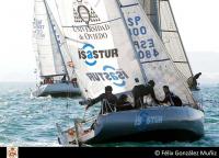 Universidad de Oviedo-Grupo Isastur,en C I,  y Silfo, en C II, vencedores de  la primera regata del Trofeo de Primavera.