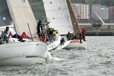 ‘Maitena’, ‘Hang Loose’, ‘Ramper’ y ‘Biobizz’ se apuntan el I Trofeo One Sails en el Abra