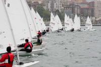 El Abra se llena de barcos de vela ligera en el Trofeo José Luis Azqueta