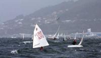 Las duras condiciones de viento y mar impidieron celebrar la 2ª jornada del Meeting Pescanova